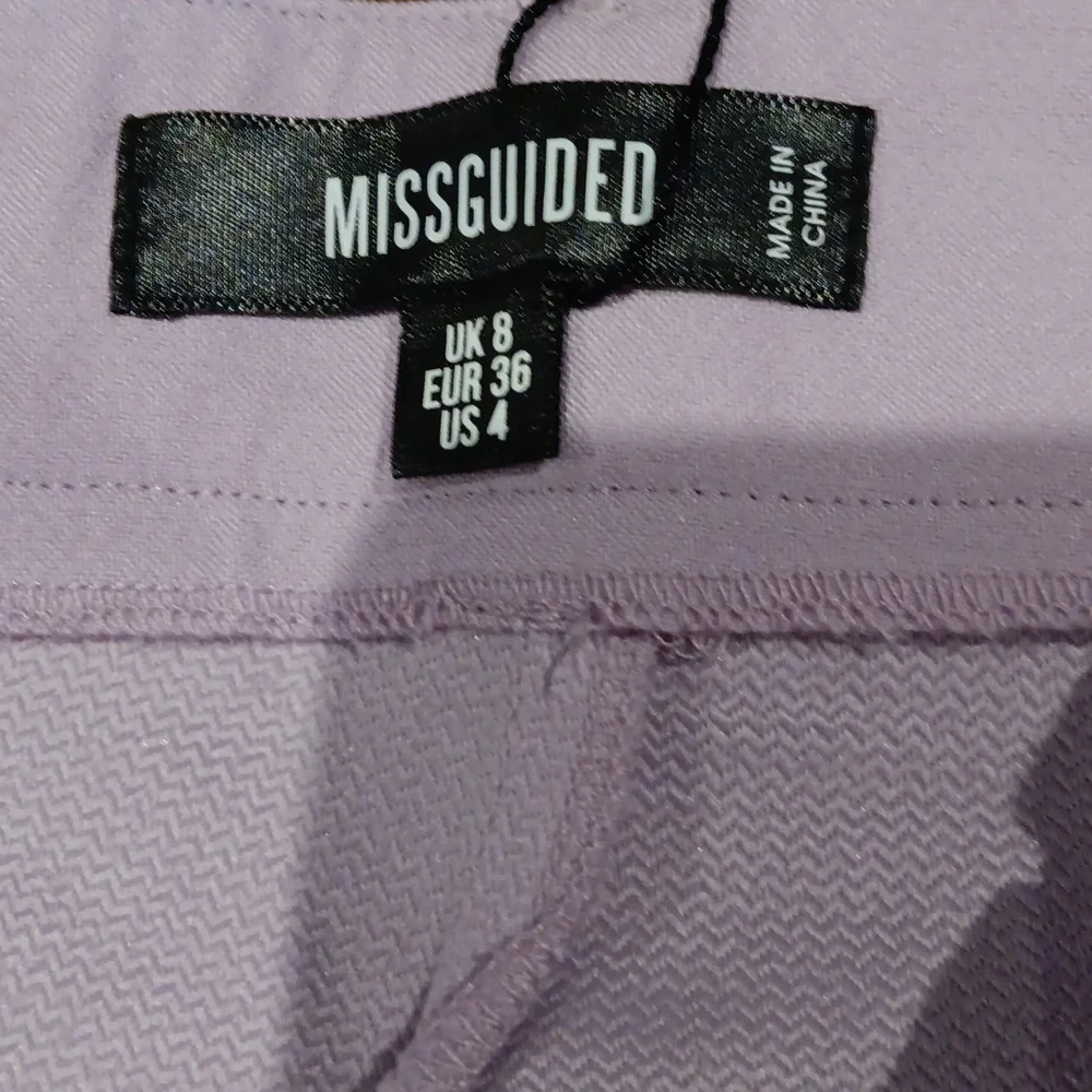 MISSGUIDED  shorts. Size 4 - Picture 4 of 6